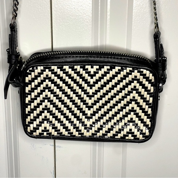 Banana Republic Black White Over Mini Crossbody Woven Chevron Women’s Party Bag - Picture 1 of 12